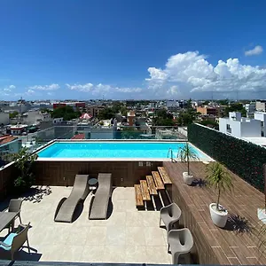 With Roofpool In Vanessa 24 Apartamento